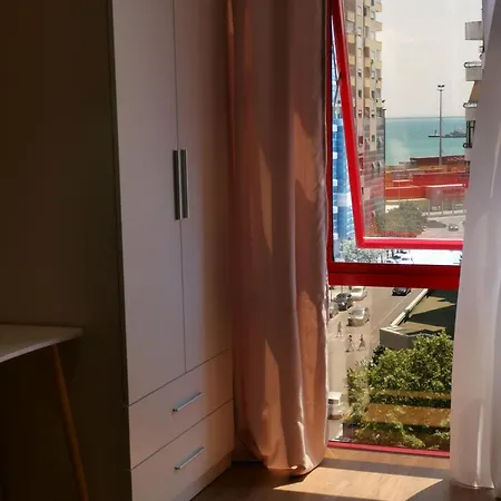 Reis Apartment Durrës